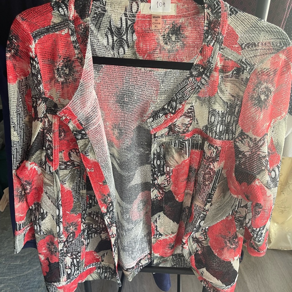 Onque Casuals Red and Black Floral Top